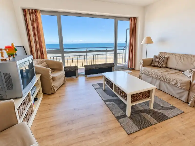 Appartement met twee slaapkamers, twee terrassen en prachtig zeezicht foto {{pictureIndex}}