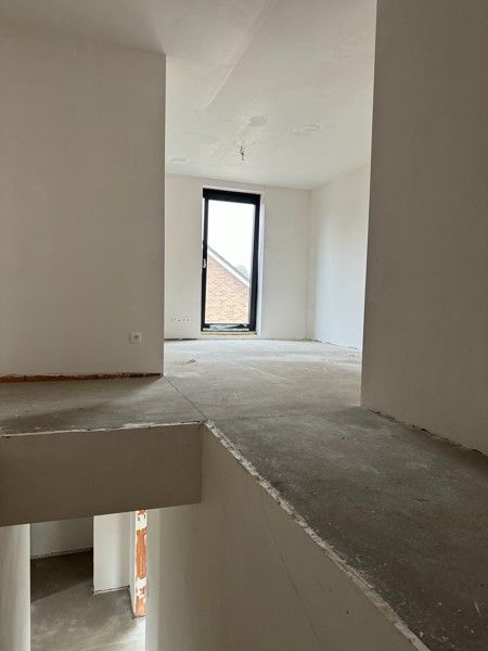 Exclusieve nieuwbouw villa met 3 slaapkamers op een perceel van 9 a en 64 ca. foto 47