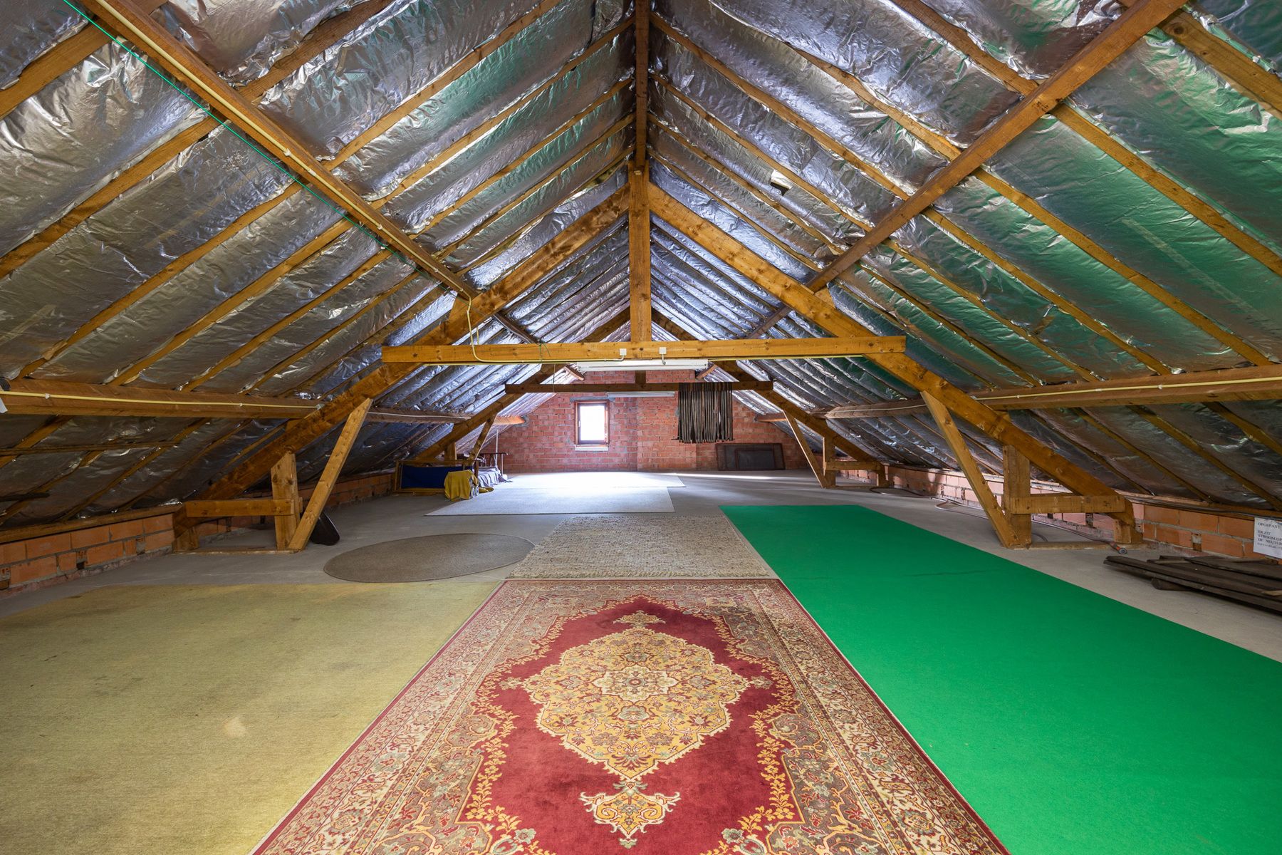 Laagbouwvilla met 3 slaapkamers op perceel grond van 1.831m². Zuidoost georiënteerd.  foto 16