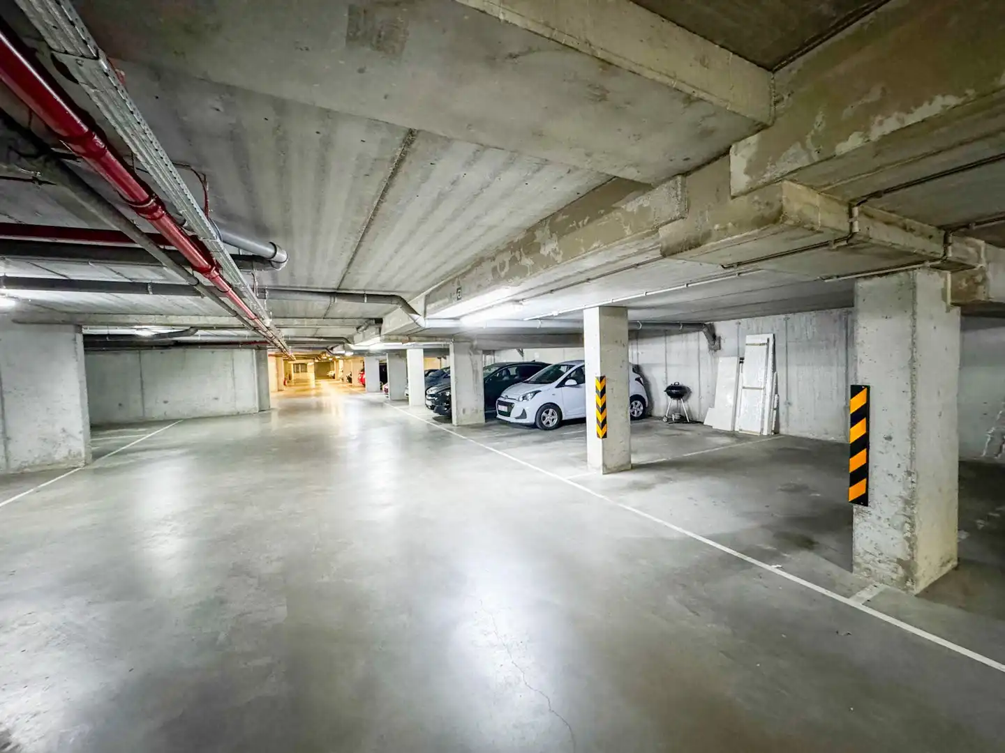 Mooi onderhouden appartement in centrum Aalter met ondergrondse parkeerplaats foto 14
