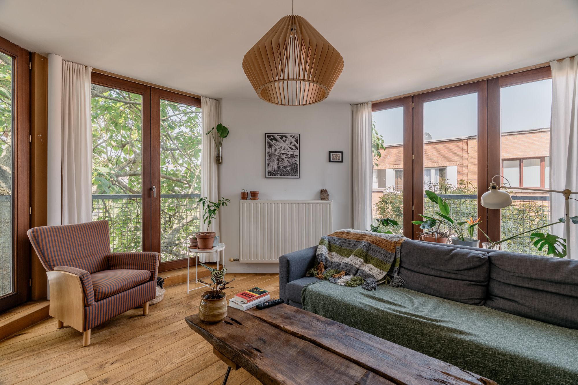 Doordachte hoekwoning waarbij de architect zijn huiswerk goed gemaakt heeft: project van Huiswerk Architecten foto 2