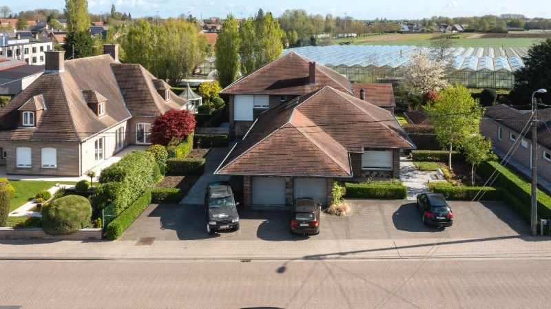 Hooglede - Gits : uitzonderlijke ruime  villa met 6 slaapkamers en praktijkruimte van 142 m². foto 19