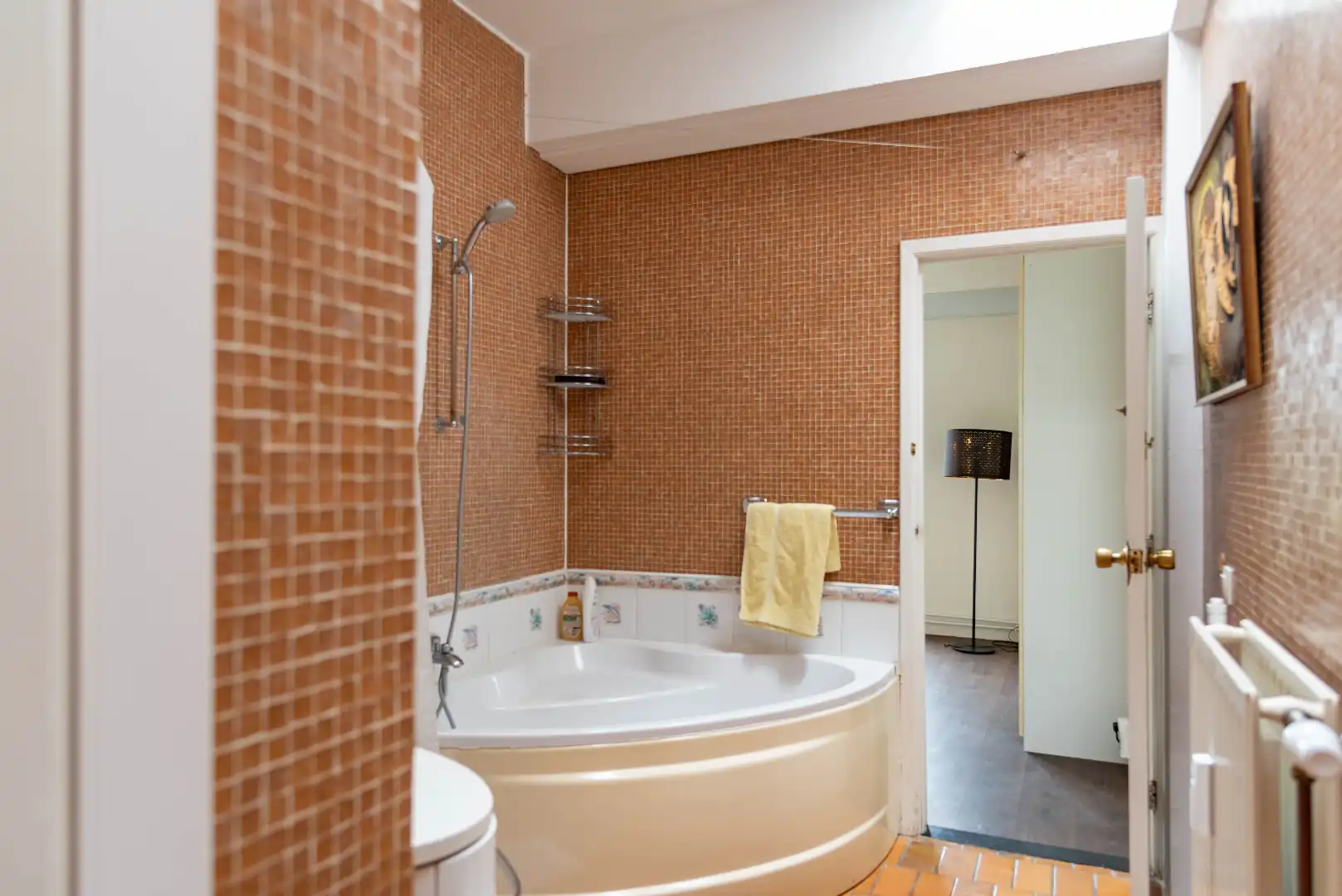 Gemeubeld 2-slaapkamerhoekappartement met groot terra foto 17