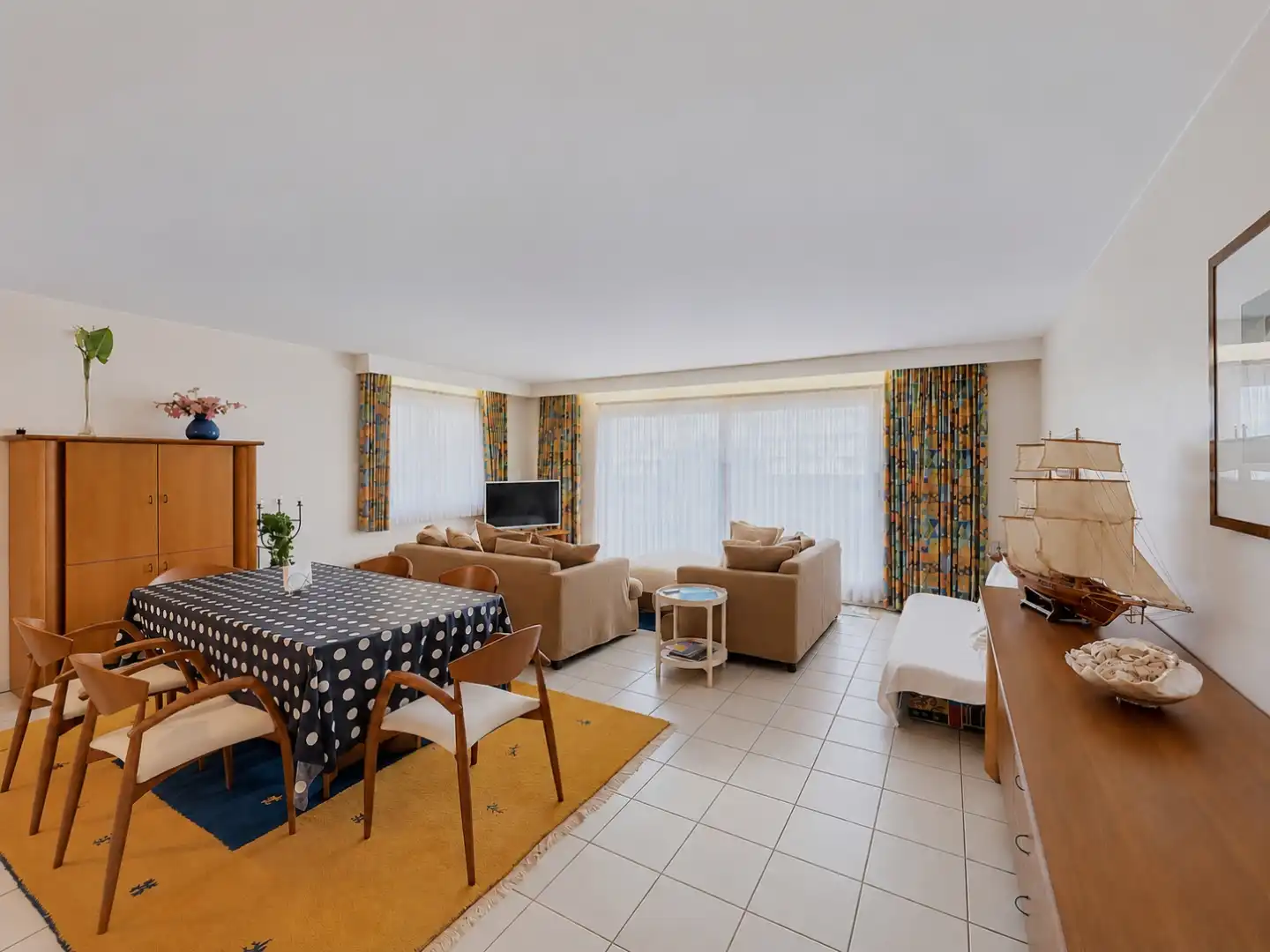 Appartement (type doorloper) met twee terrassen te Nieuwpoort-Bad foto 2