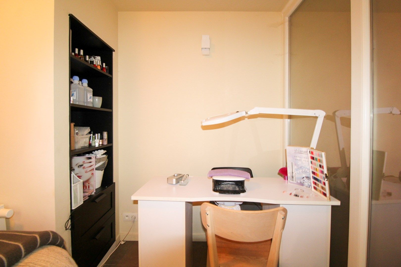 Veelzijdig handelshuis met woonst en luxueuze B&B op toplocatie aan de Markt van Temse! foto 12