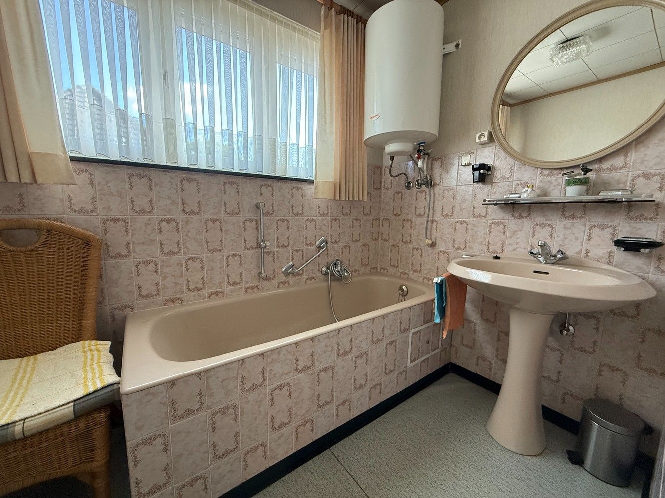 Te koop: rustig gelegen gezinswoning met 3 slaapkamers te Zutendaal (Wiemesmeer) foto 8