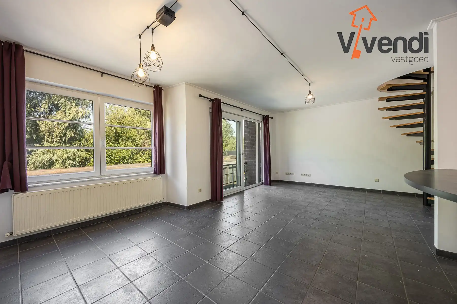 Ruime en lichtrijke duplex met 3 slpk inclusief 1 garagebox! foto 11