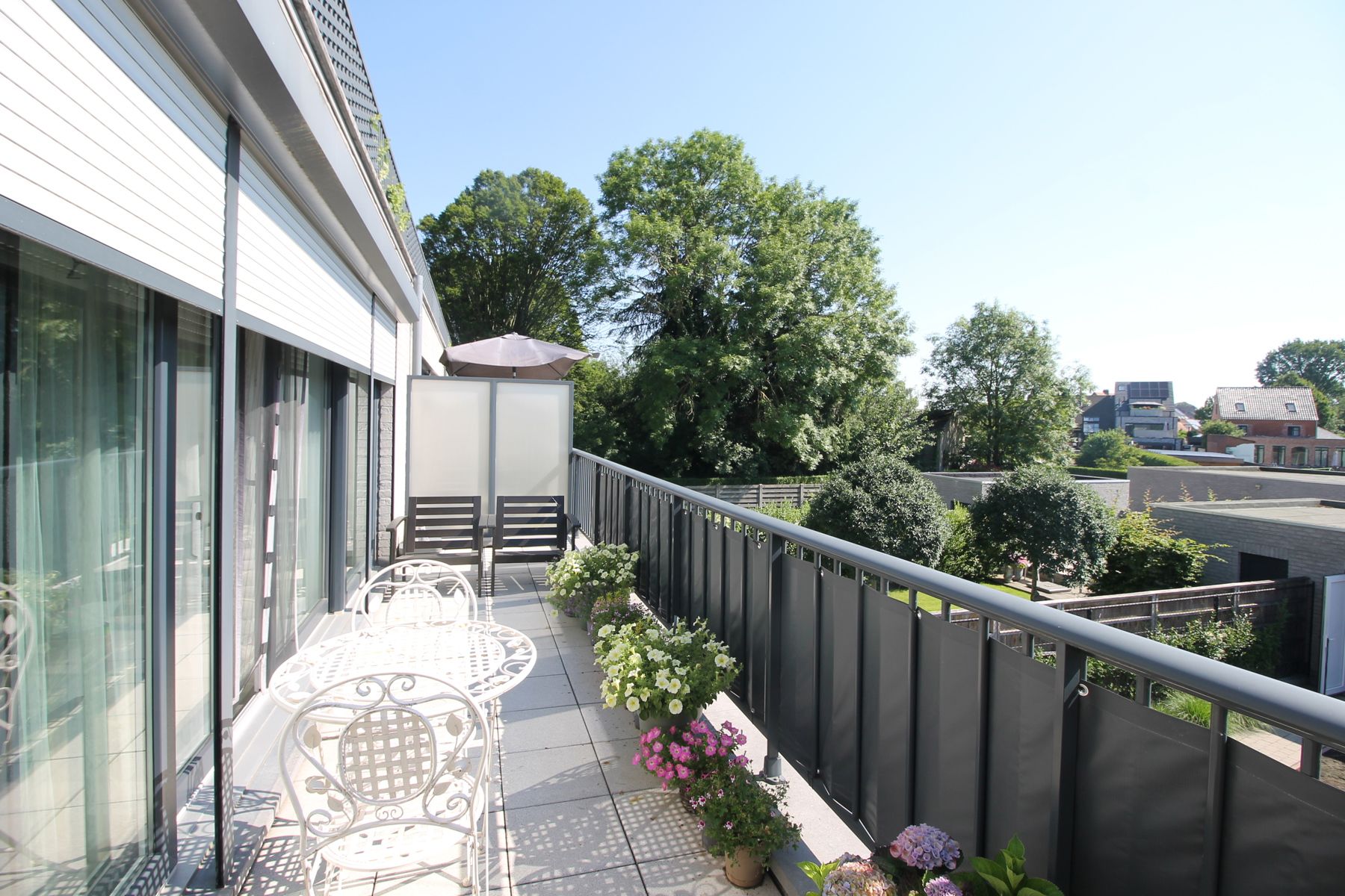 Een appartement op de eerste verdieping - met terras, kelderberging en garage foto 10