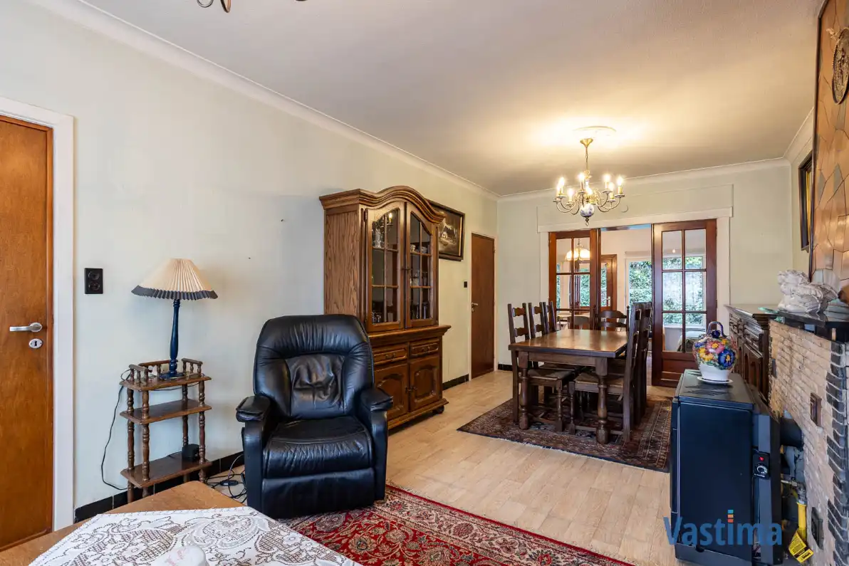 Halfopen woning in Lede met 3 slaapkamers, garage en buitenruimte foto 3