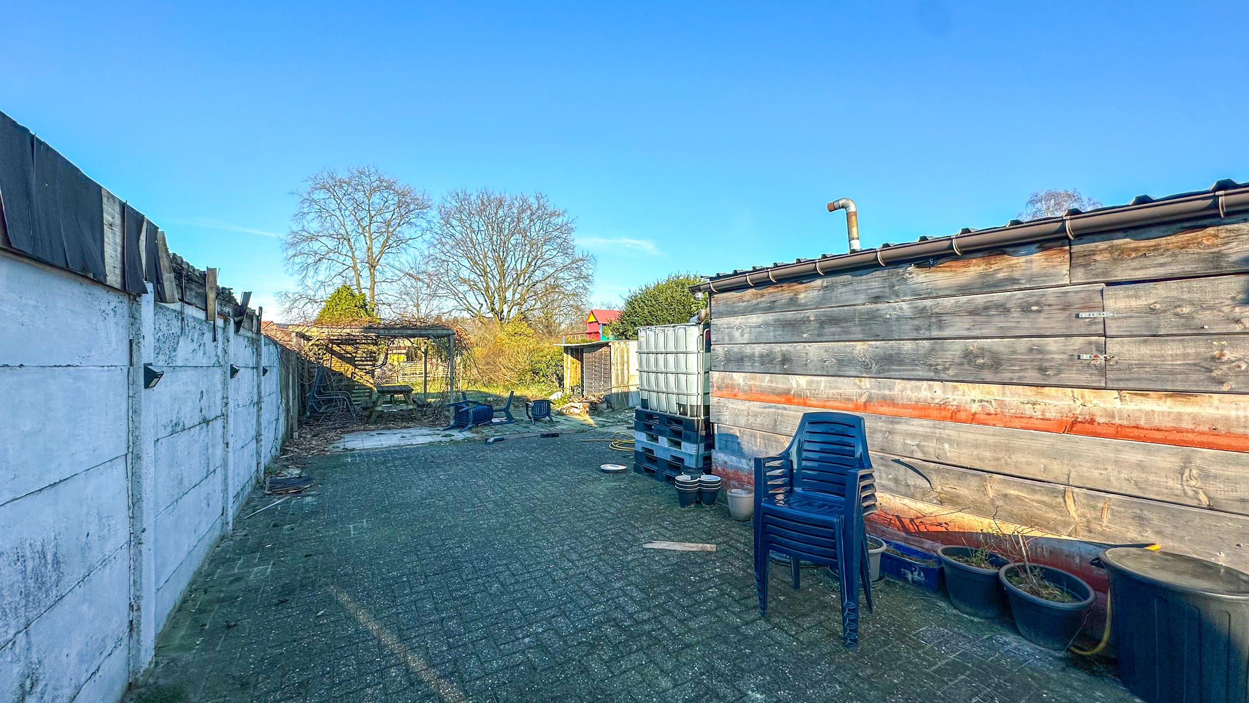 Half open gezinswoning, centraal gelegen, met 3 slaapkamers! foto 27