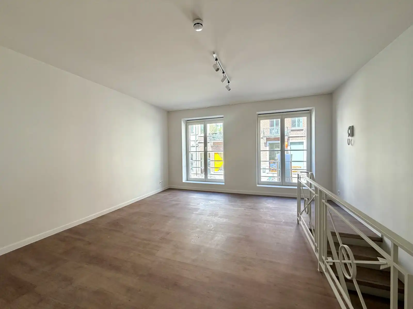Gerenoveerd kantoor te huur in hartje Leuven foto 3