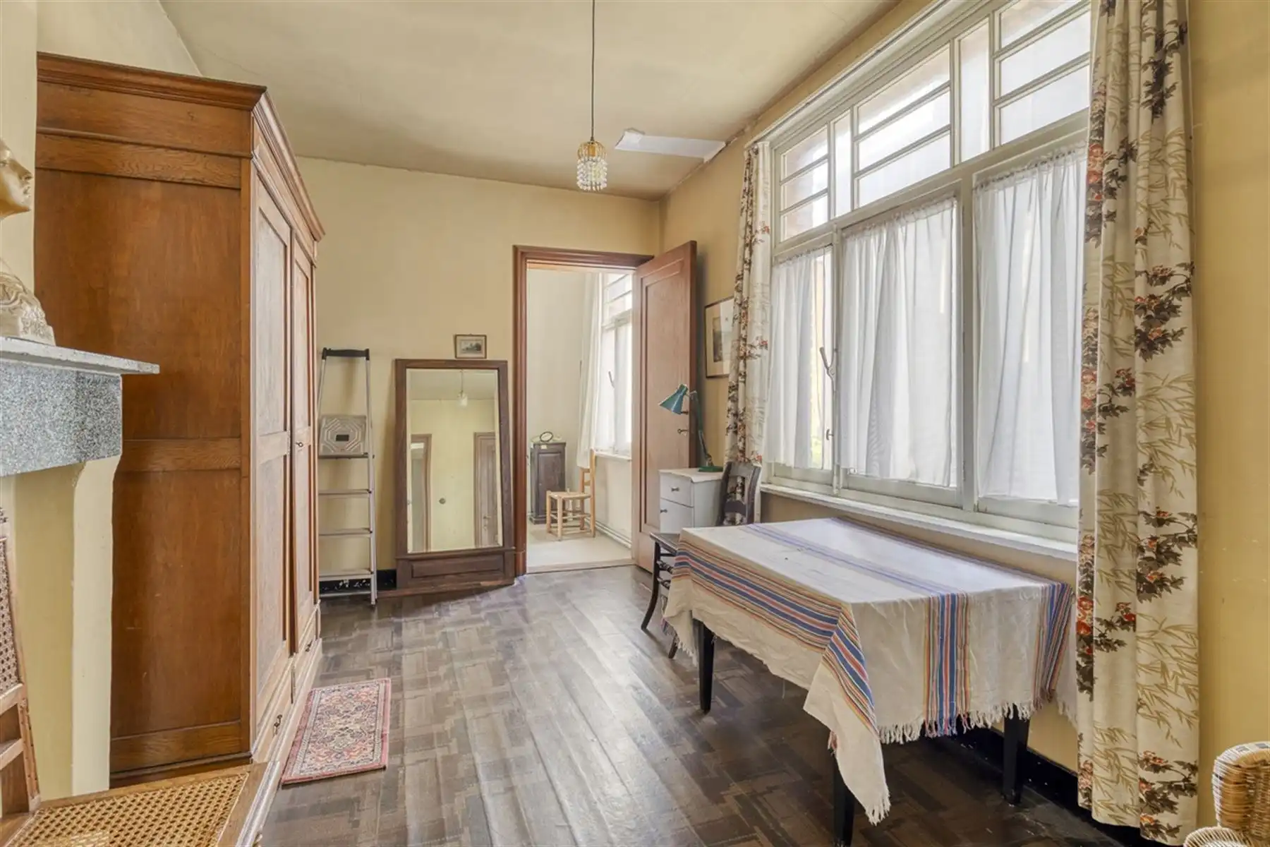 Karaktervolle herenwoning op een idyllische locatie aan de Schelde foto 12