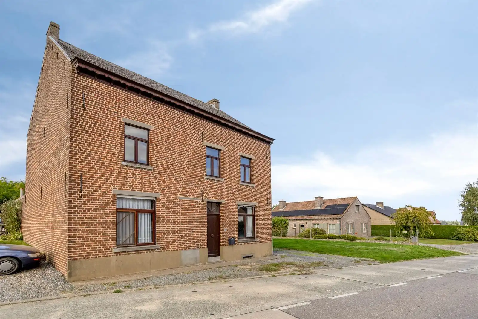 Openbebouwing met 5 slaapkamers garage en ruime tuin foto 29