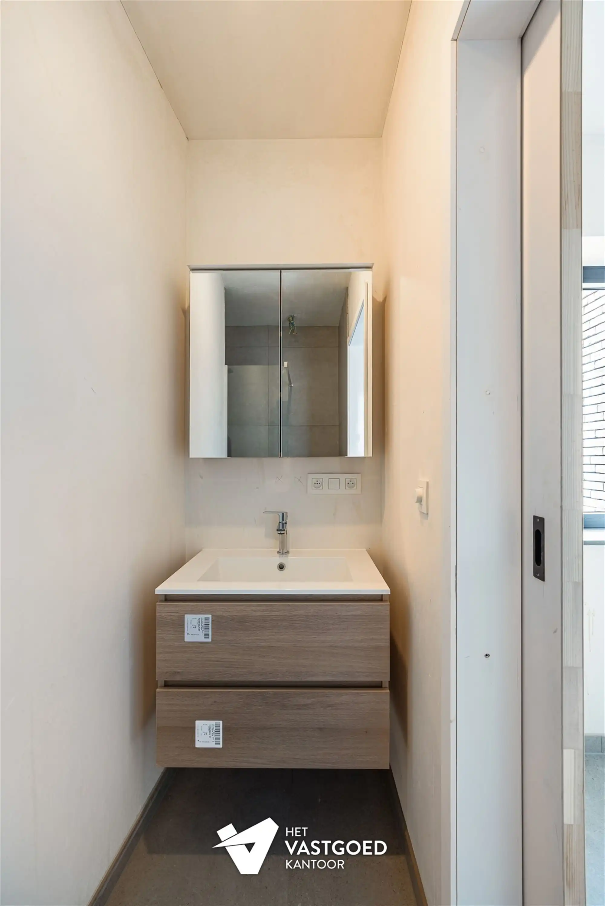 COMFORTABEL APPARTEMENT MET RUIM TERRAS OP DE EERSTE VERDIEPING foto 18