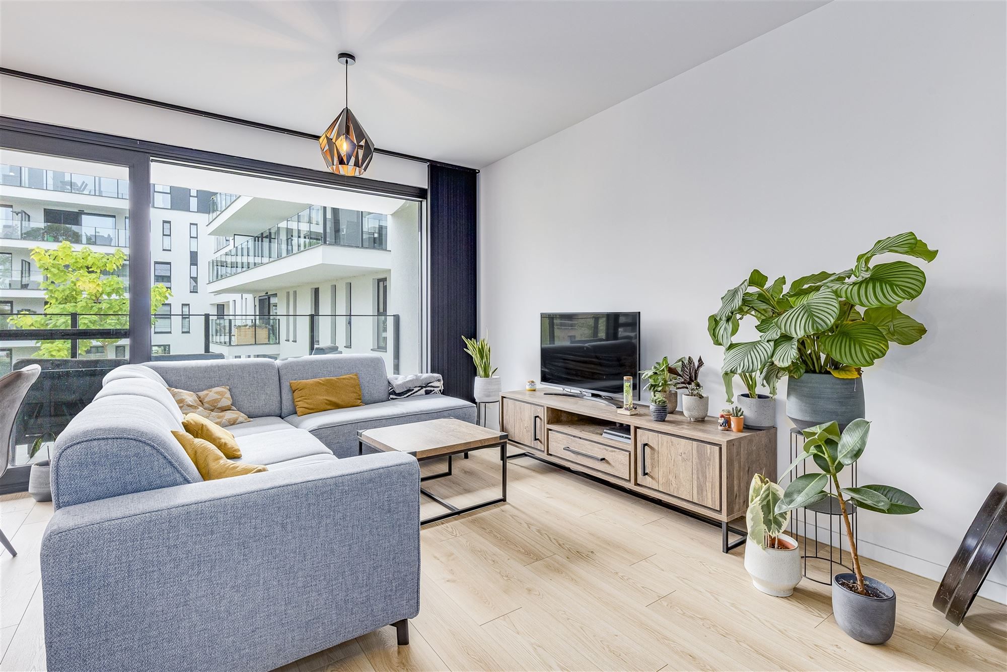 Recent energiezuinig appartement met terras foto 3