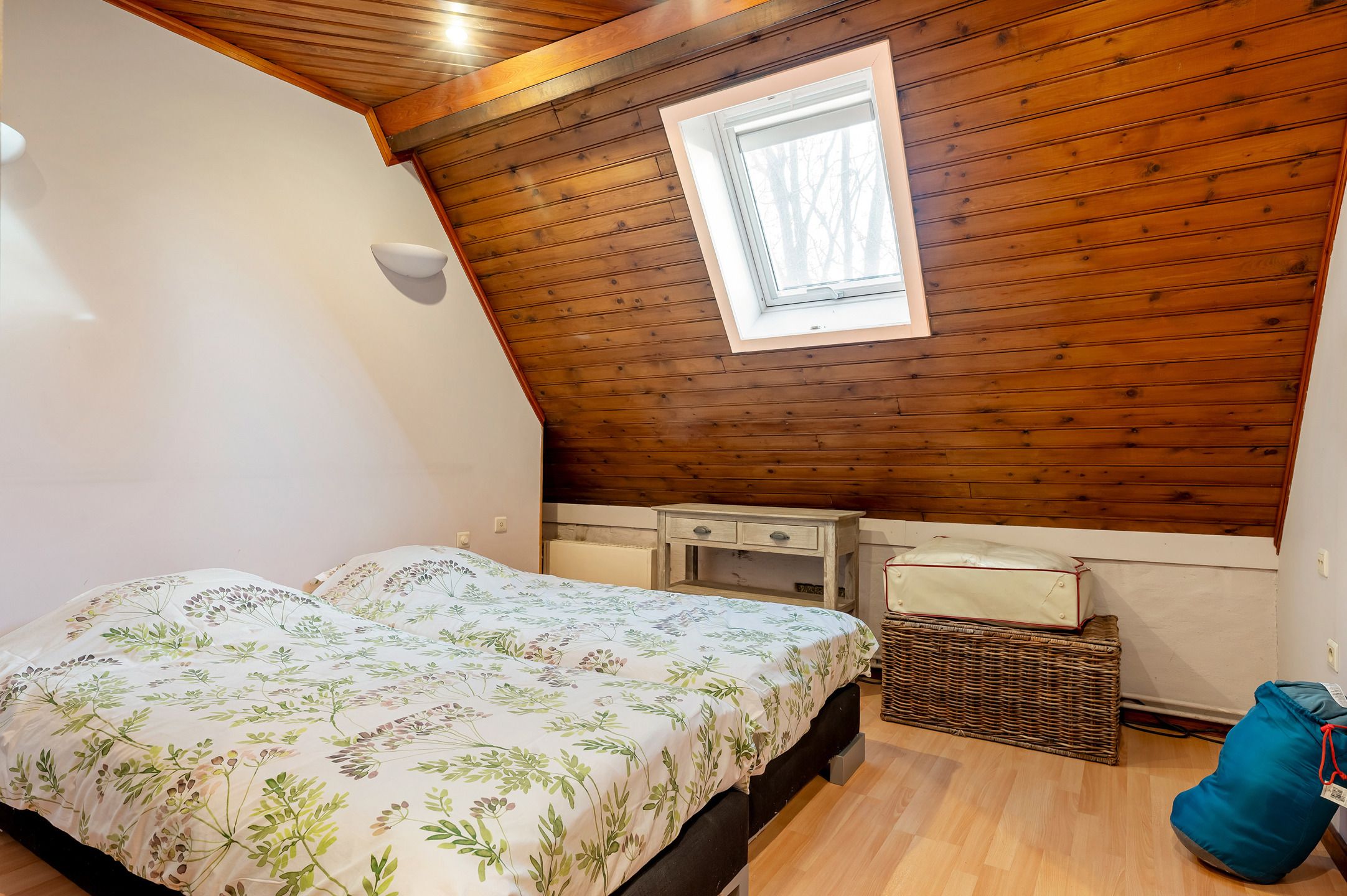 Karaktervolle hoeve met apart praktijkgedeelte, zwembad en prachtig uitzicht op weilanden op 2.642 m². foto 17