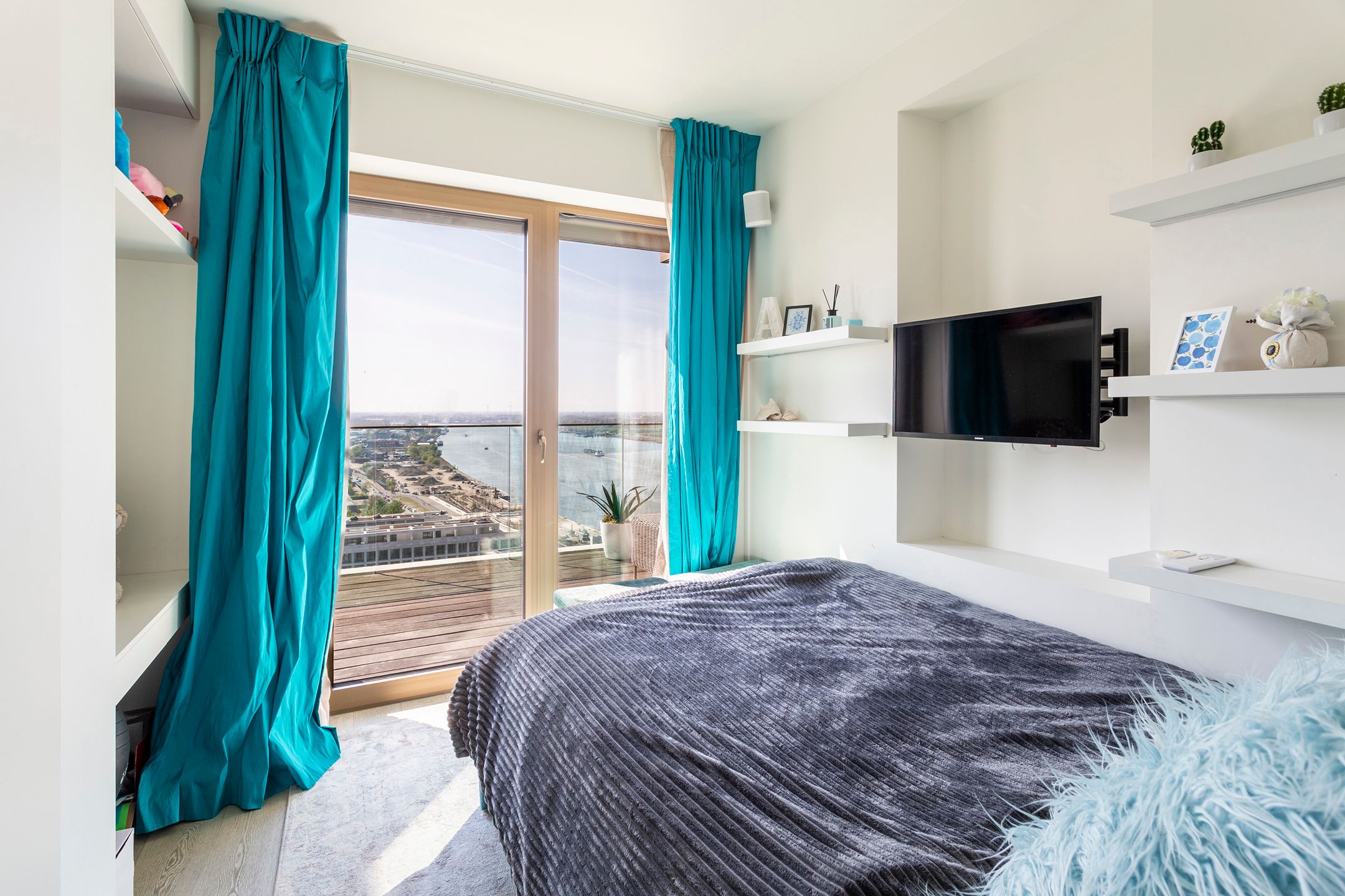 luxeappartement met spectaculaire zichten op 20e verdieping foto 26