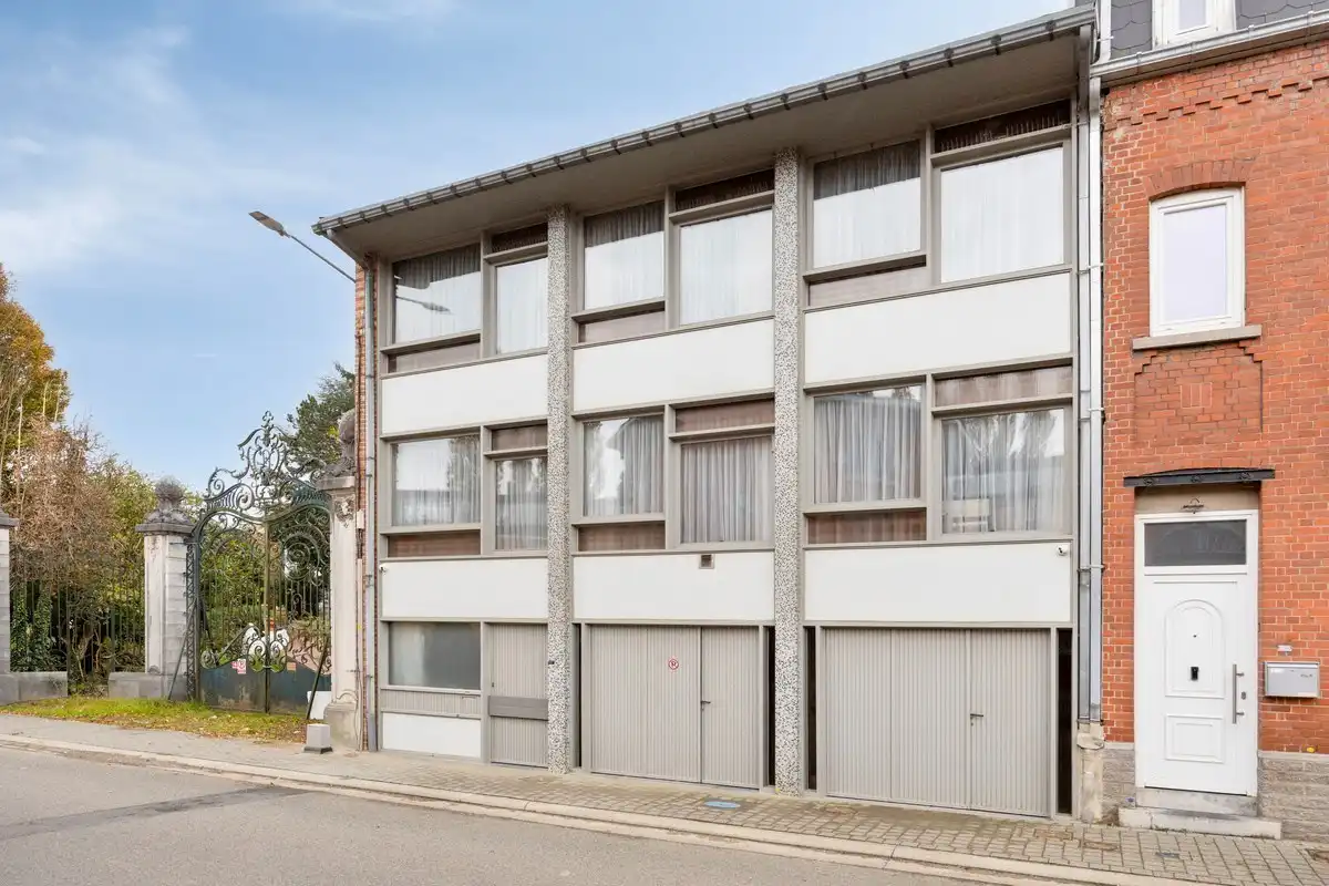 Ruime woning met 4 slaapkamers, 2 garages en zonnige tuin te Tongeren-Nerem foto 27