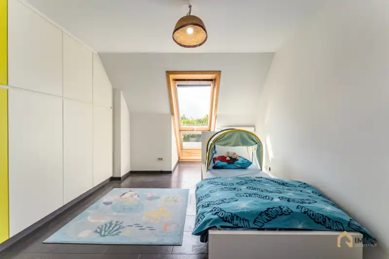 Te huur instapklare gezinswoning met 3 slpks, 2 badk, bureel, garage en tuin foto 21