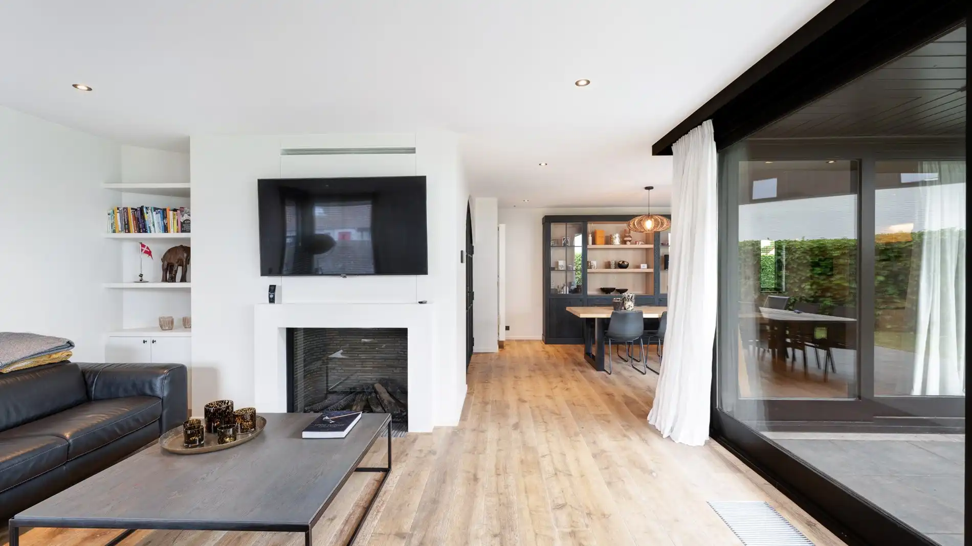 Residentieel gelegen alleenstaande villa te Knokke foto 6