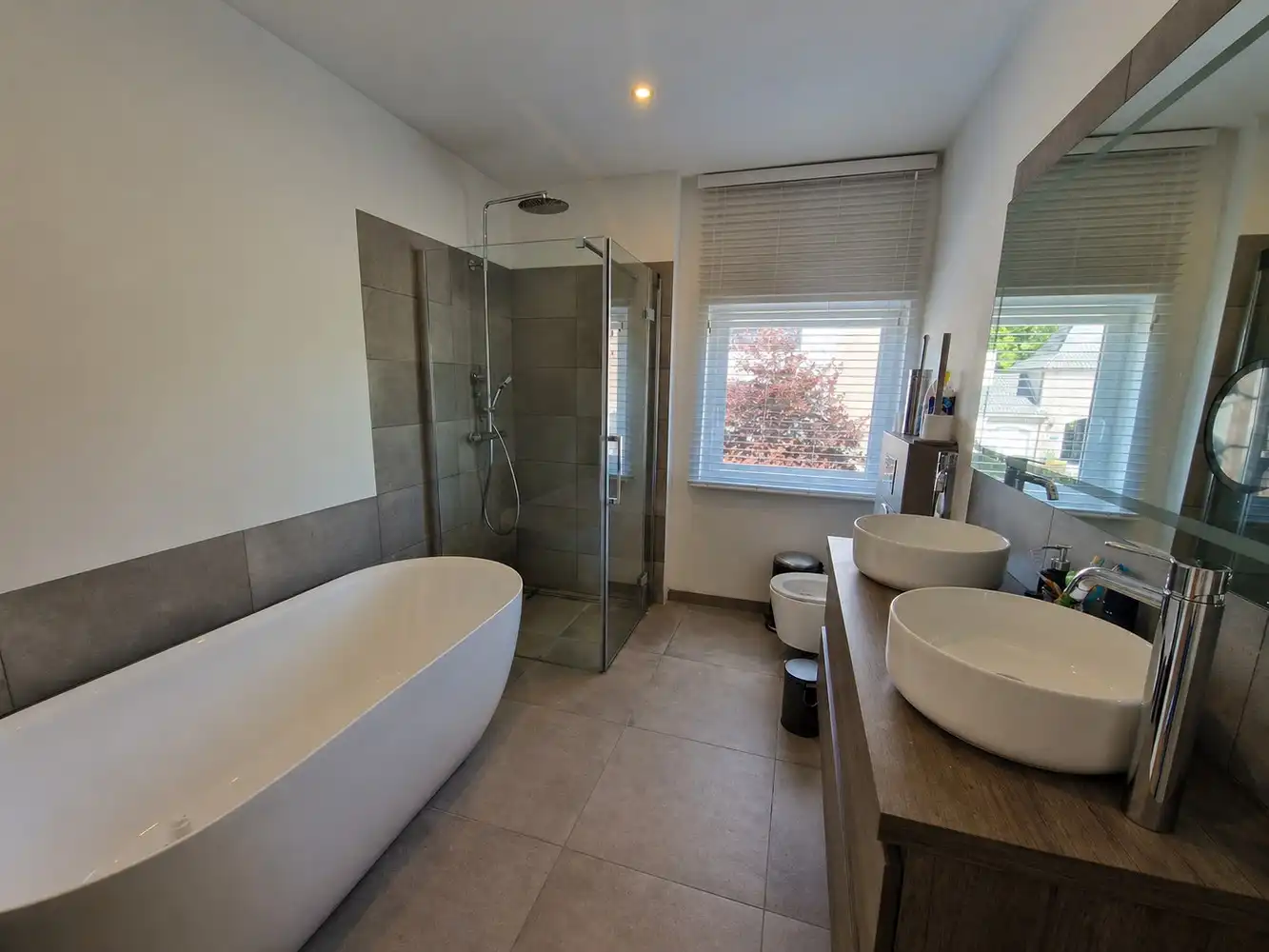 Charmante huurwoning in centrum Lanaken foto 15