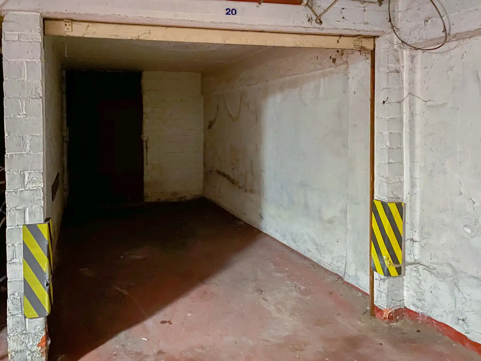 Afgesloten garagebox te huur in centrum Gent foto 4