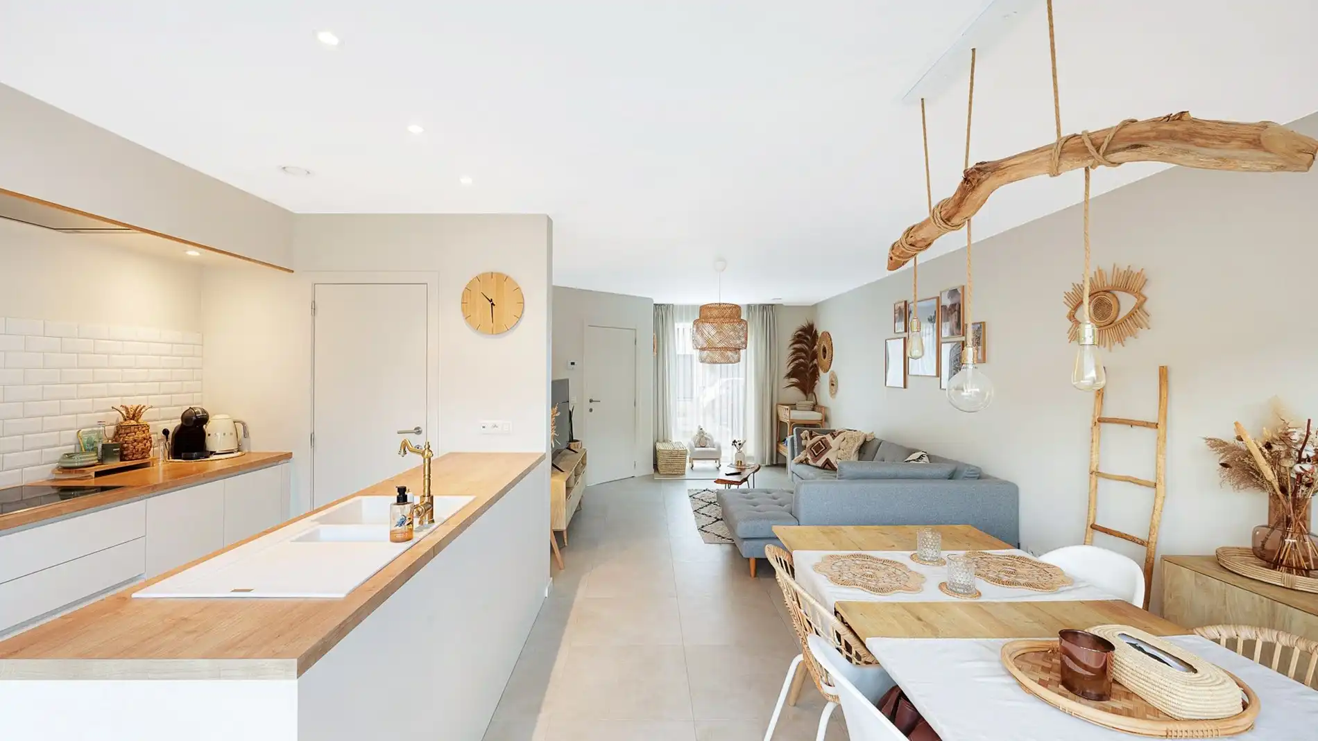 Quasi nieuwbouwwoning in een deelgemeente van Brugge foto 11