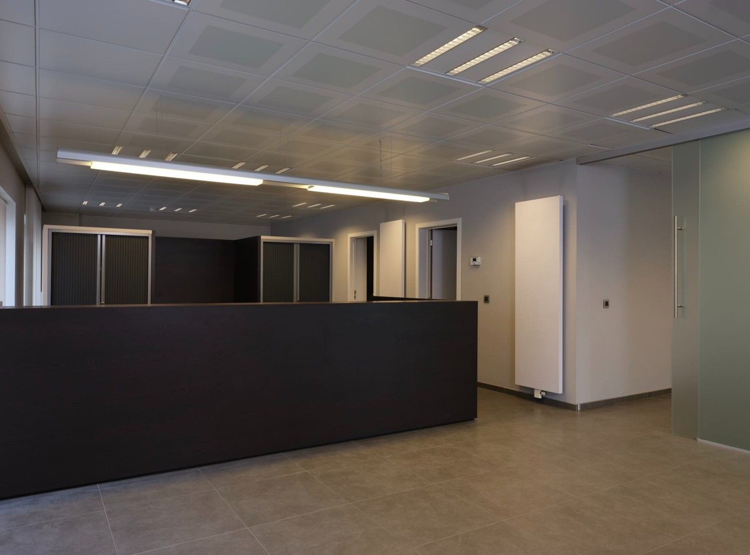 Centraal gelegen gelijkvloerse kantoorruimte te Aalst foto 2