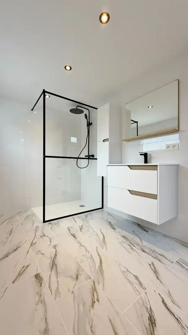 Zeer rustig gelegen & volledig vernieuwde woning te koop in het prachtige Heuvelland foto 10