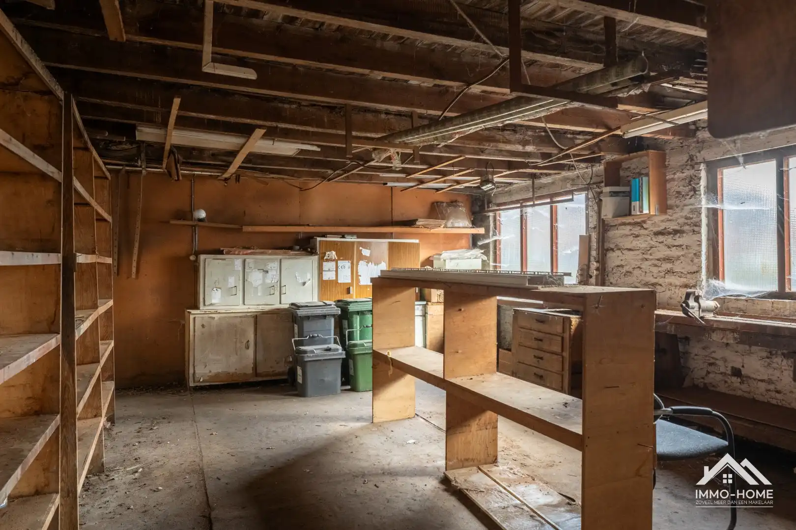 Ruime te renoveren hoekwoning met atelier!  foto 27