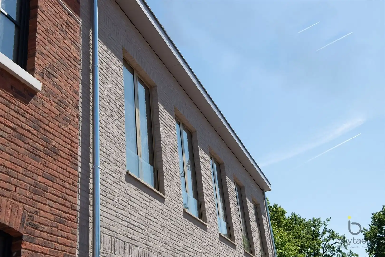 Beleef luxe, comfort en energiezuinigheid in een karaktervolle architectuur. foto 31