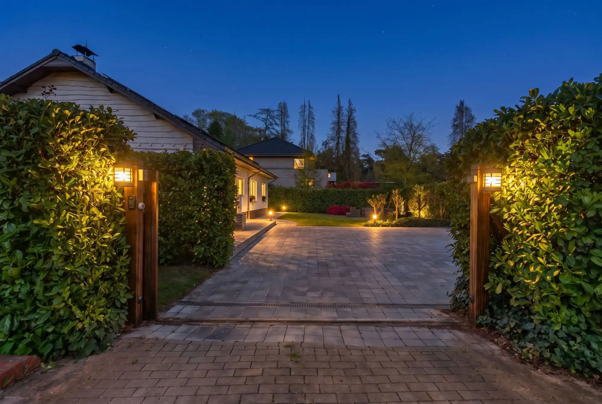 Ruime villa met zuidgerichte tuin en maximale privacy foto 6