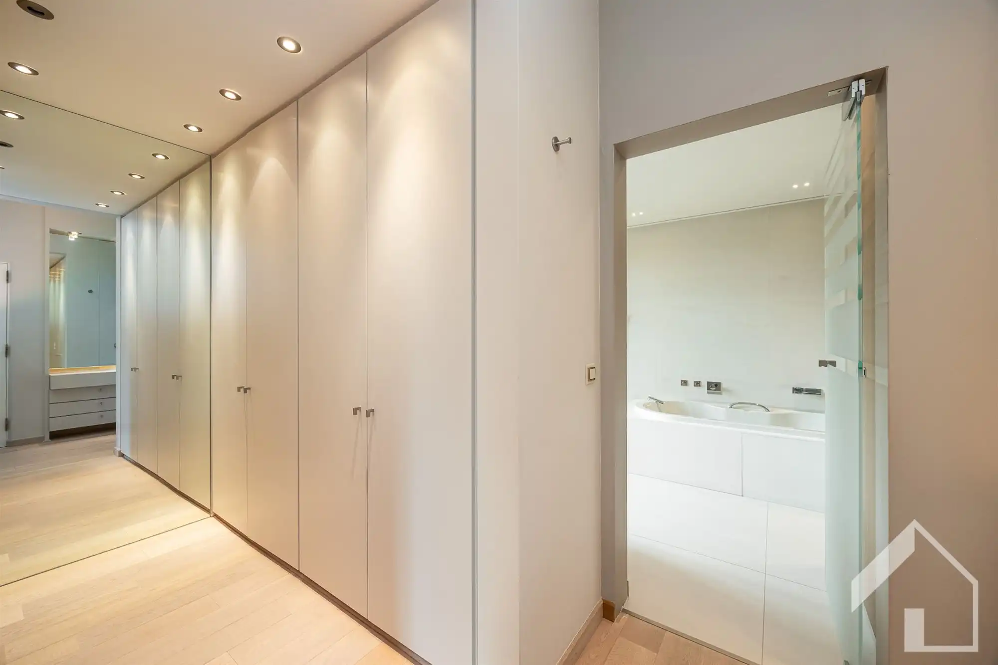 Vlassak-Verhulst villa op een perceel van 2000m2 foto 16