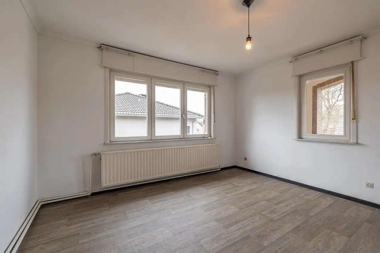 Gusting gelegen woning met 3 slpk, garage en tuin foto 24