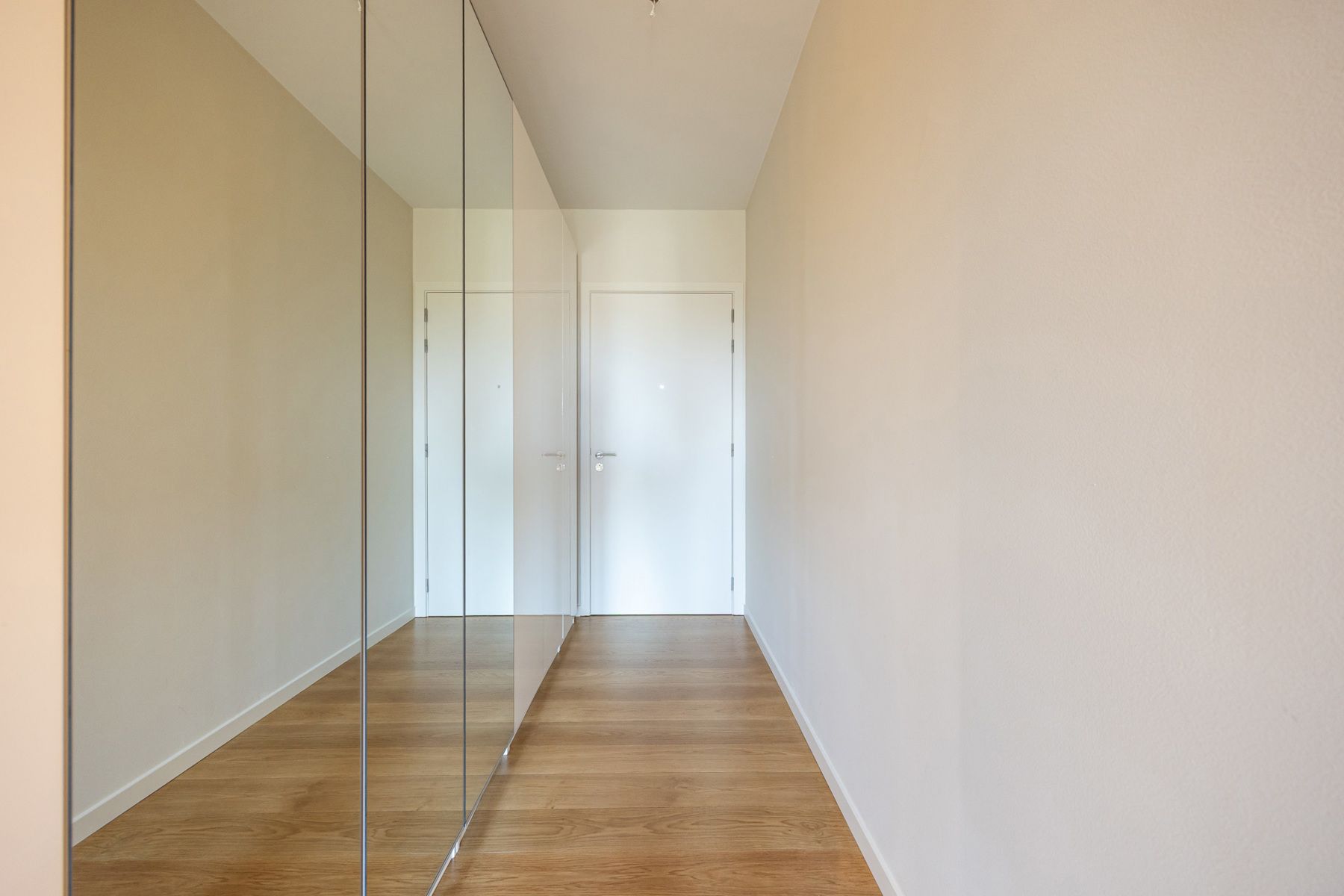 Energiezuinig appartement met 2 slaapkamers en parktuin foto 4