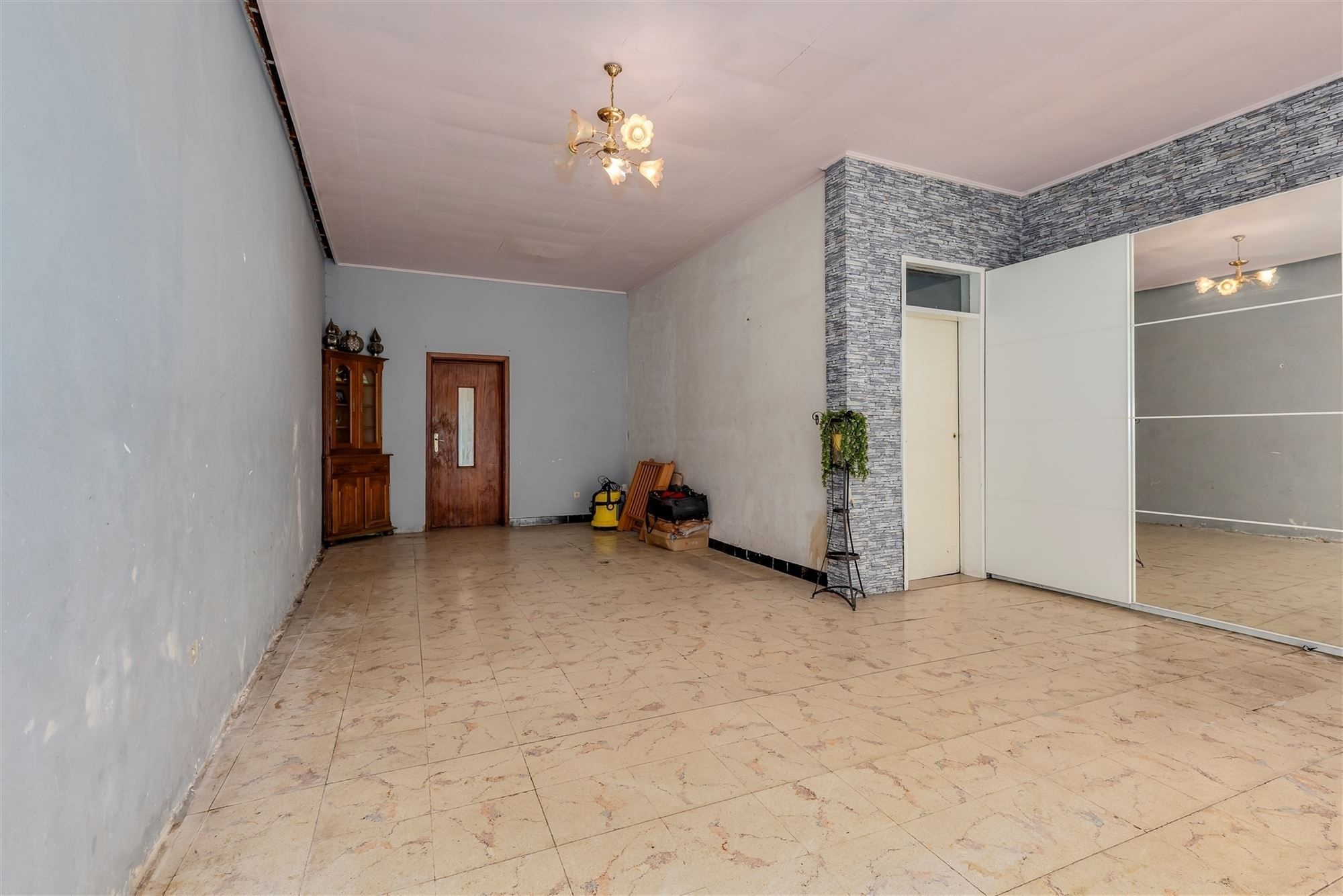 Ruime woning met 4/5 slpk en magazijn  foto 6