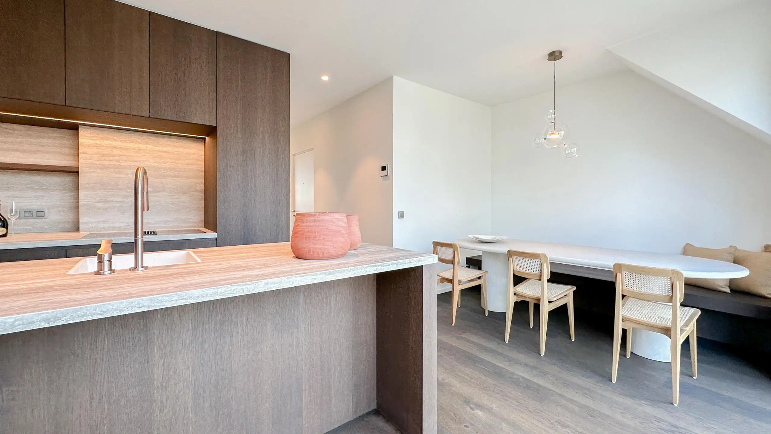 Zonovergoten nieuwbouw PENTHOUSE met 2 terrassen / Zoute foto 12