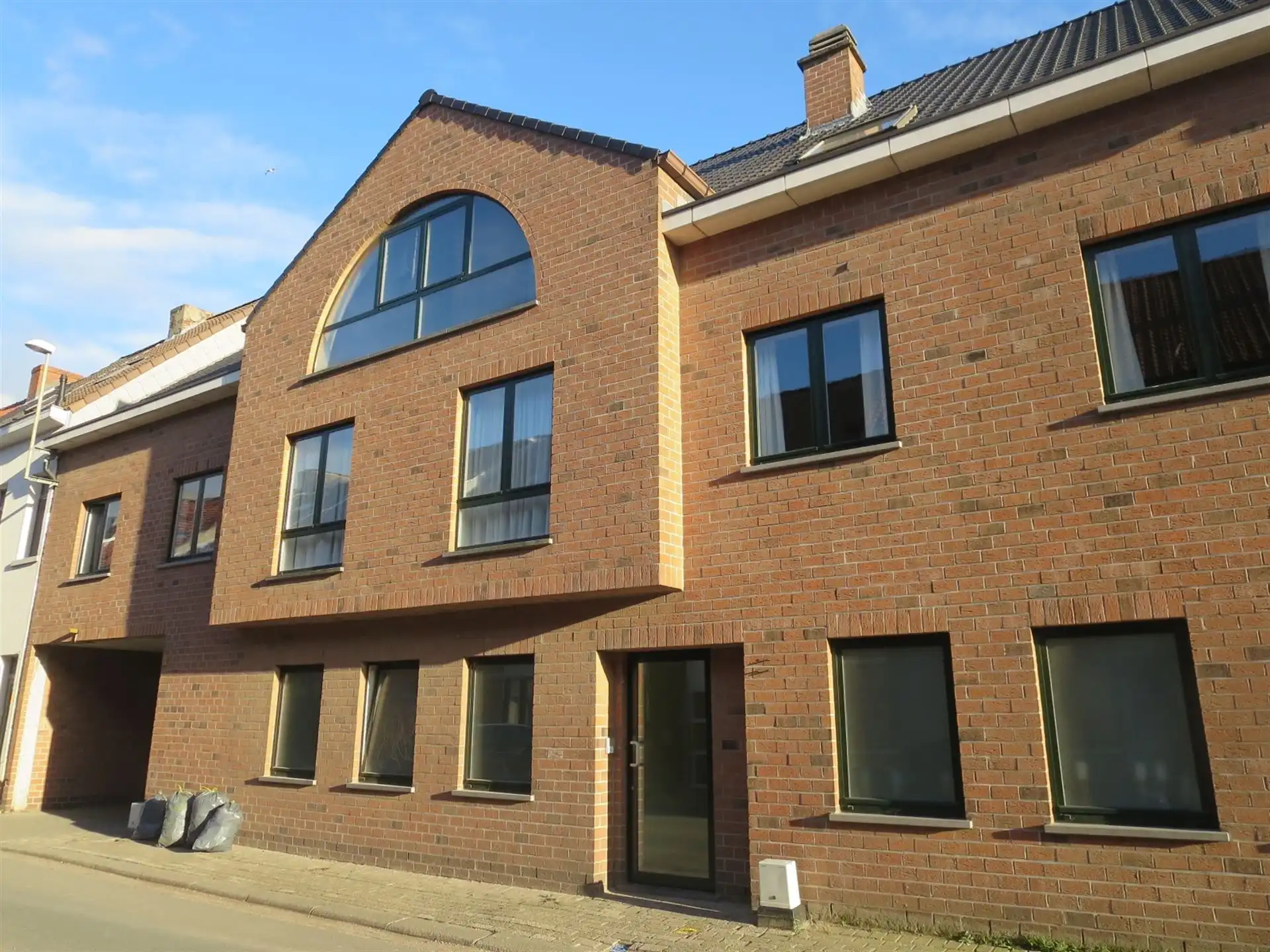Garage te huur Landbouwersstraat 79 - 9100 SINT-NIKLAAS
