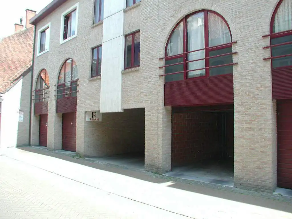 Garage te huur Karnemelkstraat 8 -/G6 - 8800 Roeselare