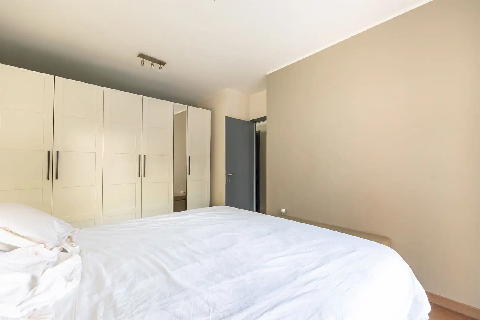 Stijlvol wonen met front row view op Antwerpen foto 10