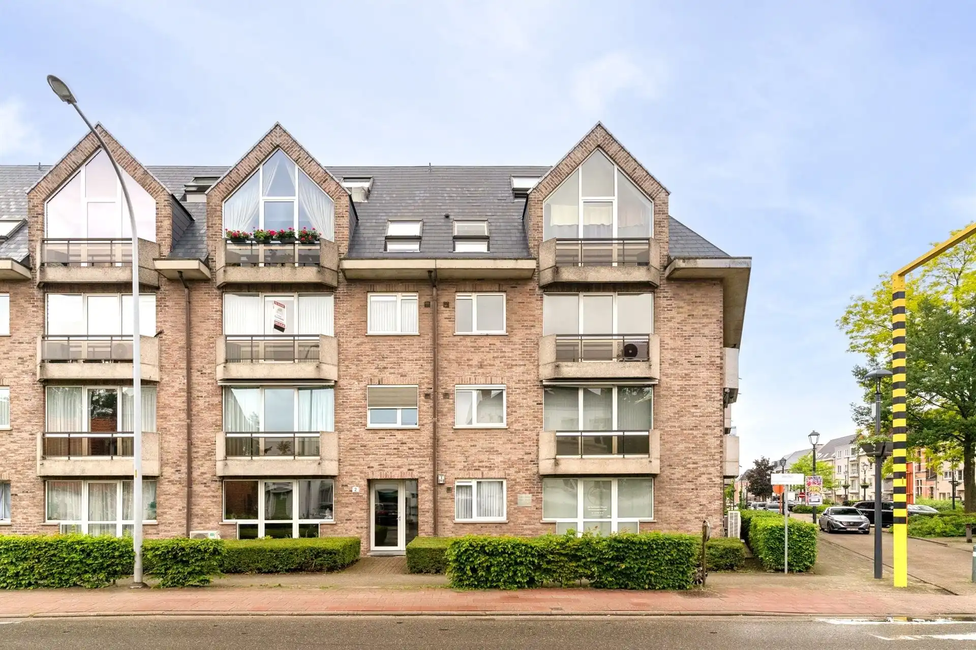 Lichtrijk 3 slpk appartement met balkon en autostaanplaats foto 13