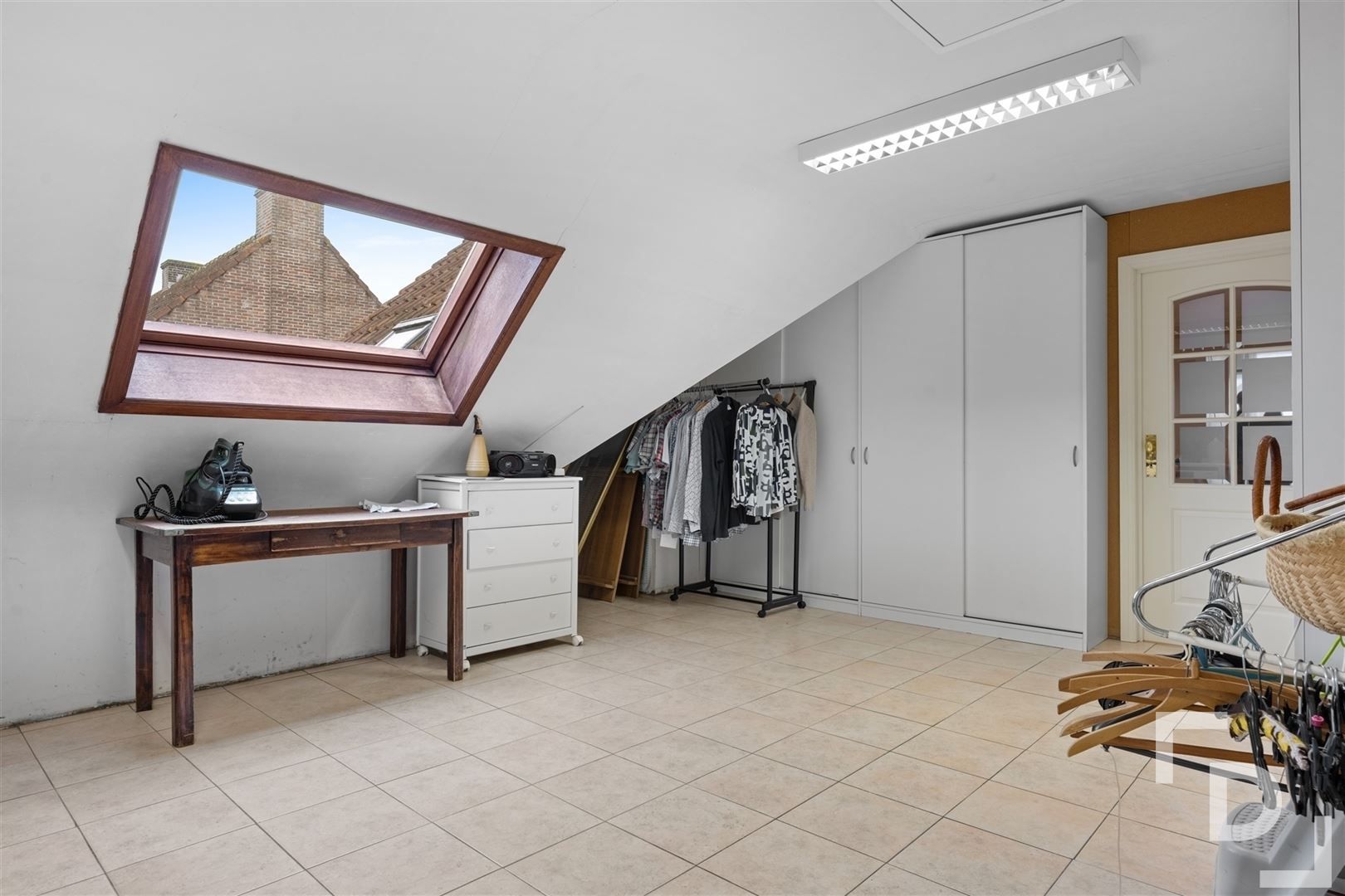 Ruime en energiezuinige villa te koop in Poperinge foto 27