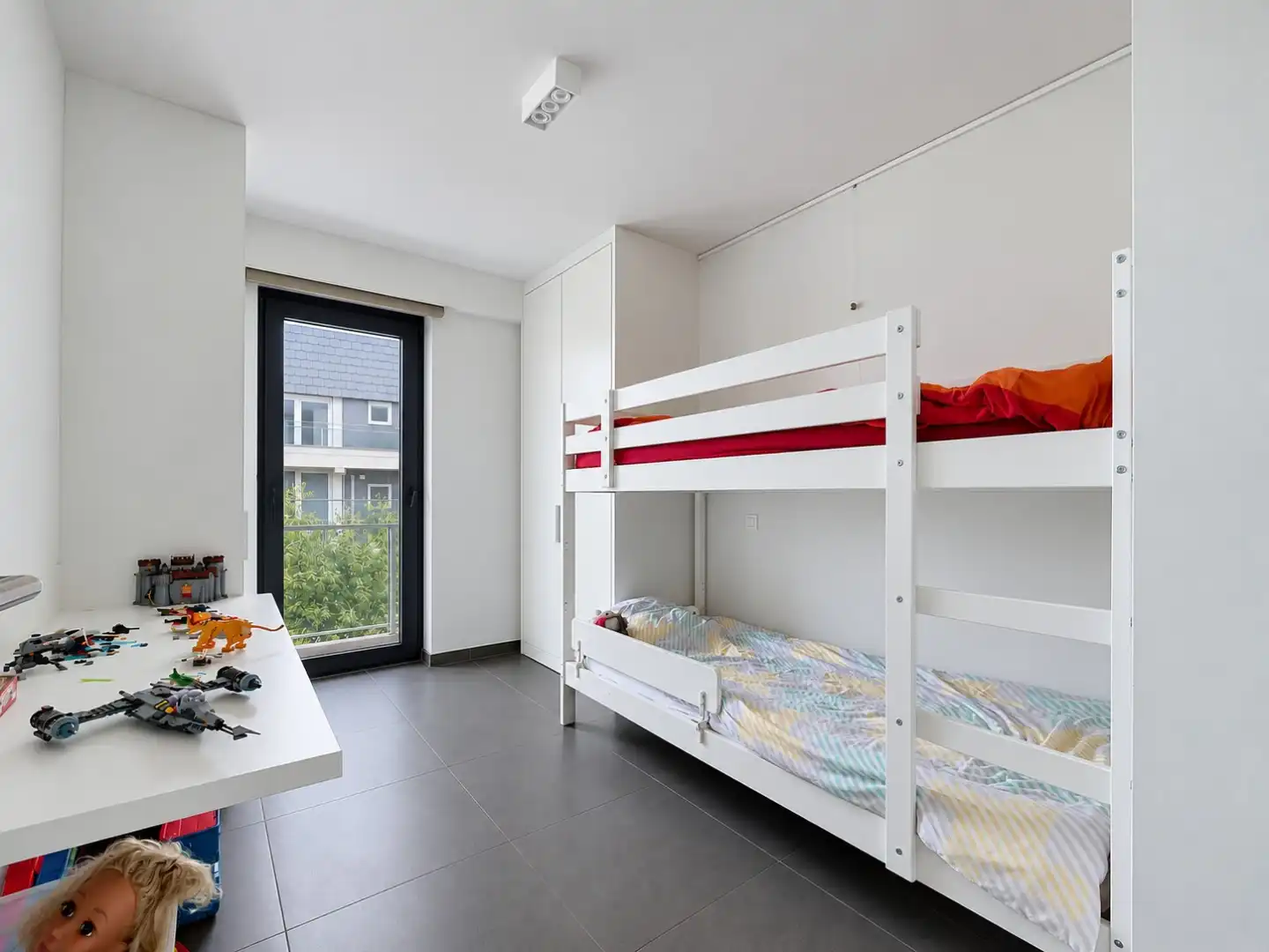 Twee slaapkamer appartement op 50 meter van het strand van Oostduinkerke en de zeilclub 'SYCOD' foto 7