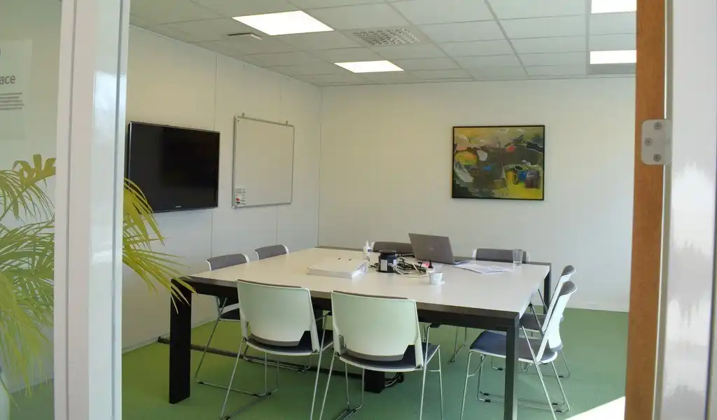 Kantoorruimte te huur in Quinten Building te Berchem foto 8