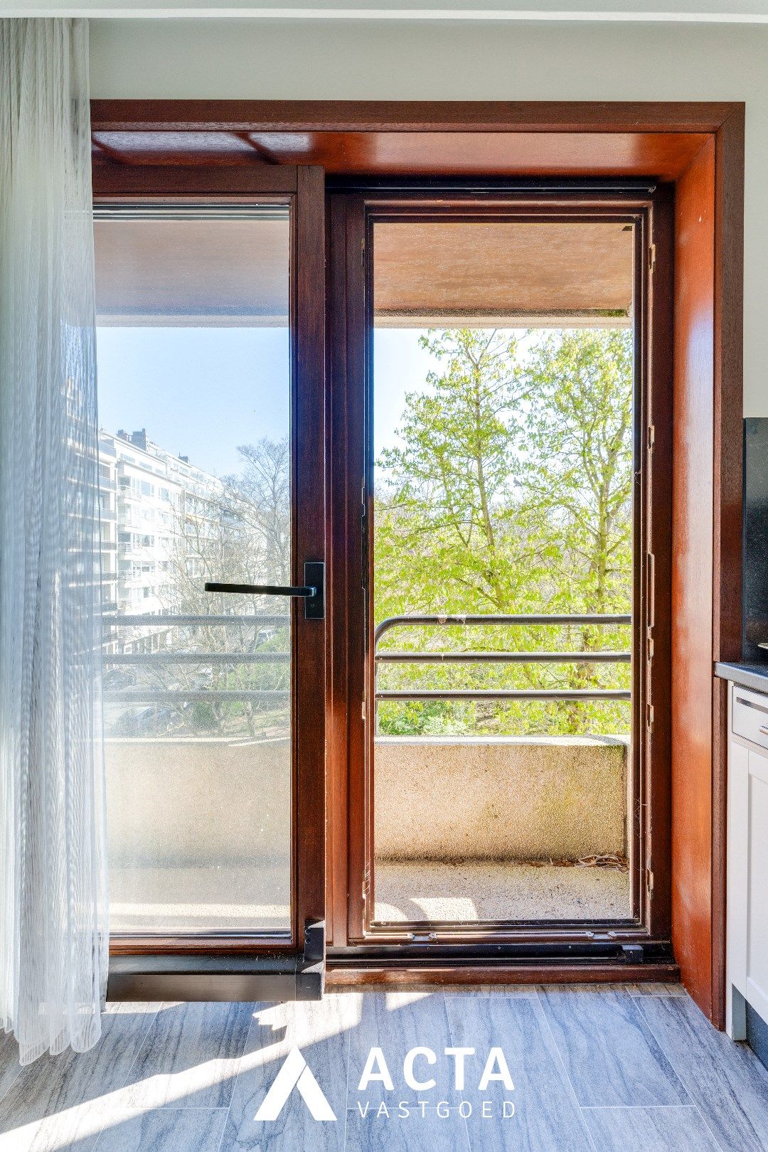 Ruim leefappartement aan het Leopoldpark in Oostende foto 8