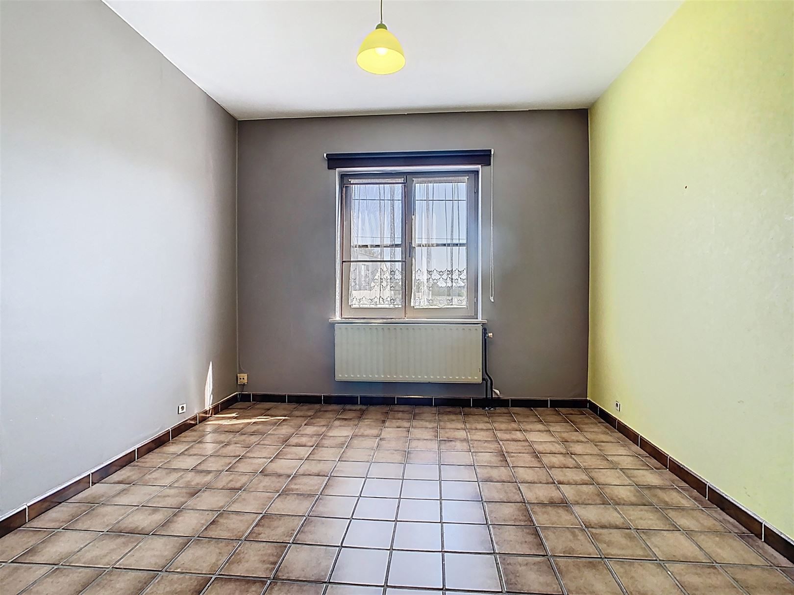 Ruime open bebouwing, 4 slpks, garage, tuin, 10a 54ca foto 19