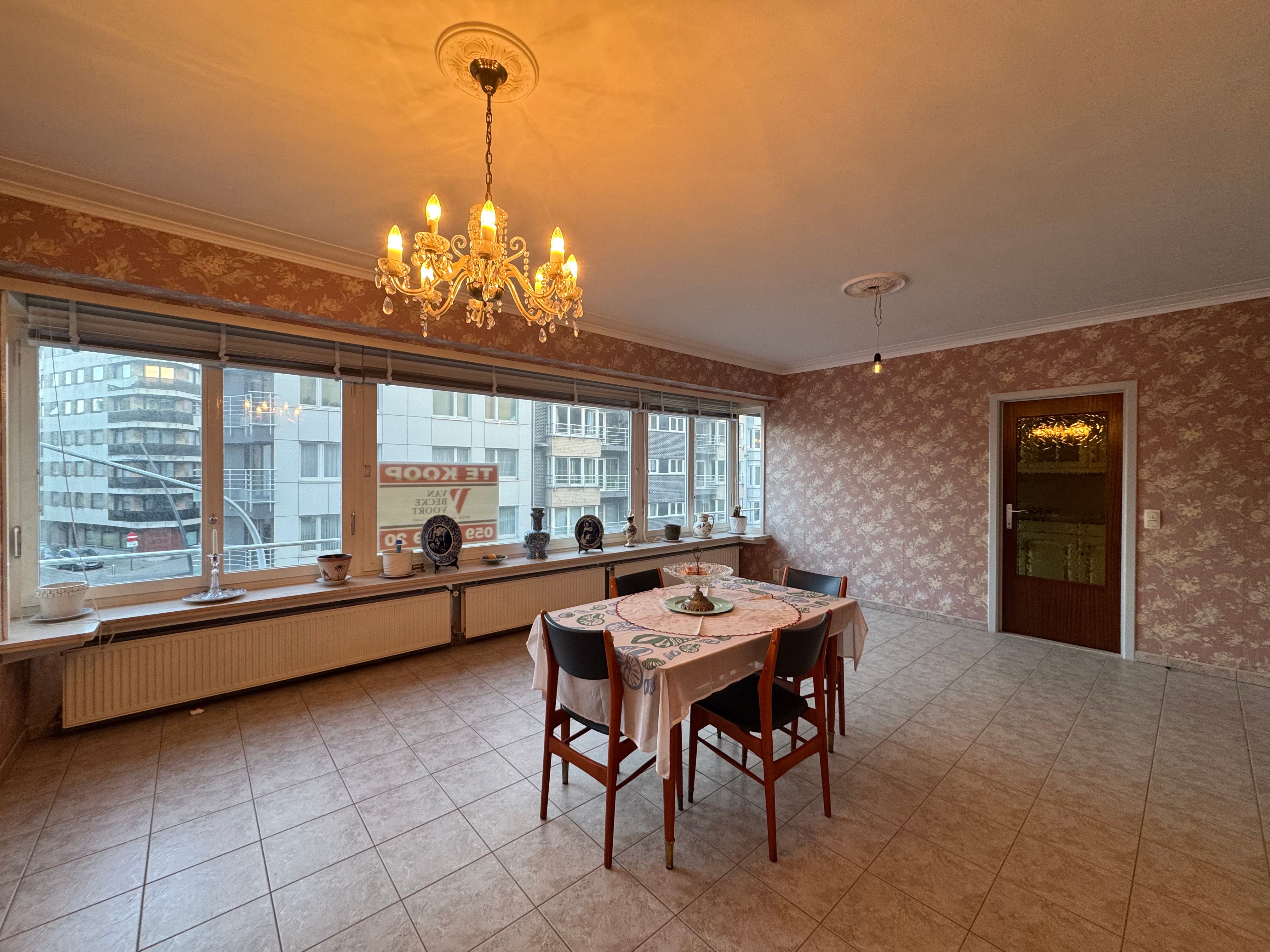 Goed onderhouden 3-slaapkamer appartement met terras foto 3