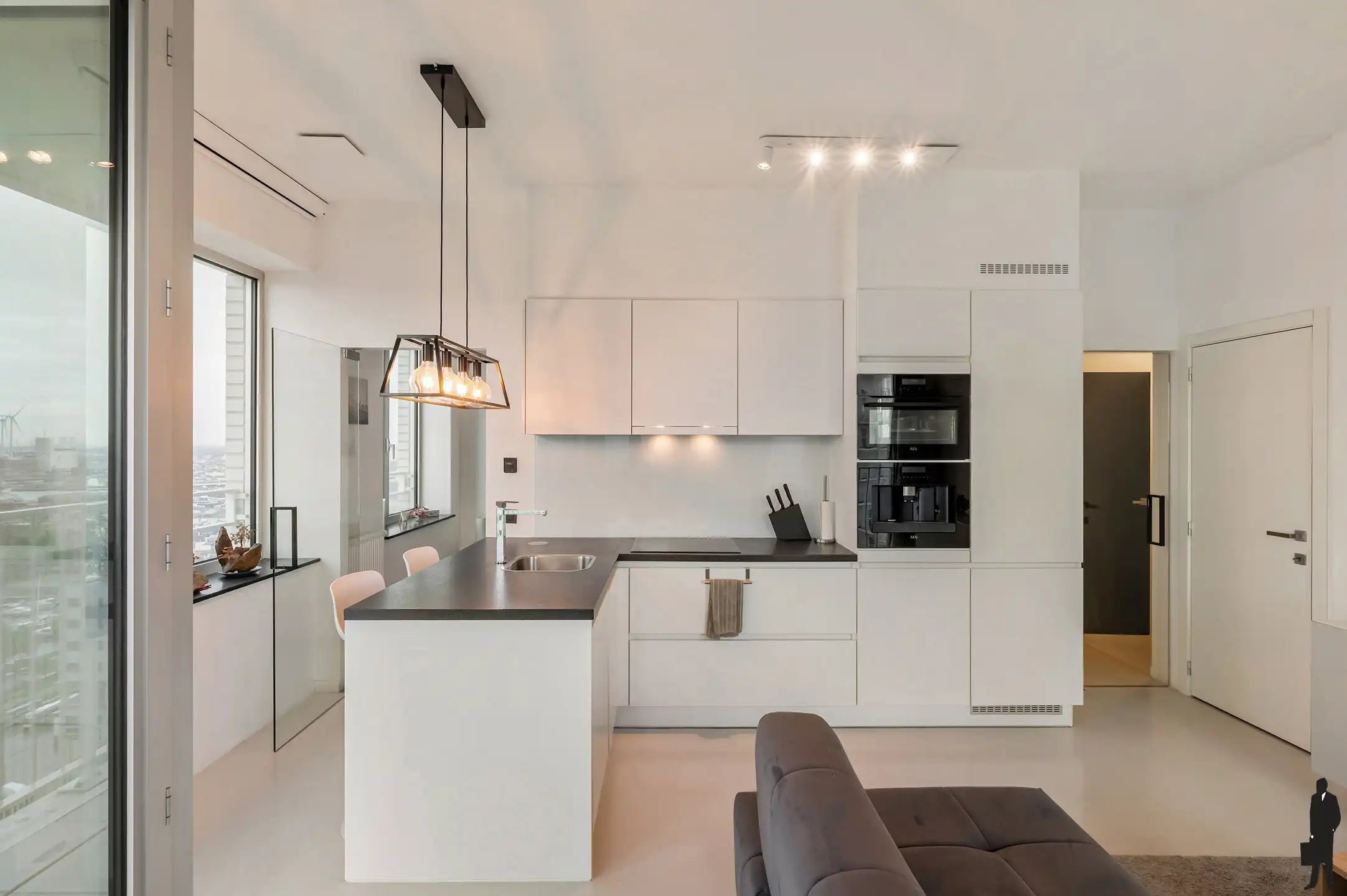 Wonen boven Antwerpen – Exclusief Panorama op de 19e verdieping foto 2