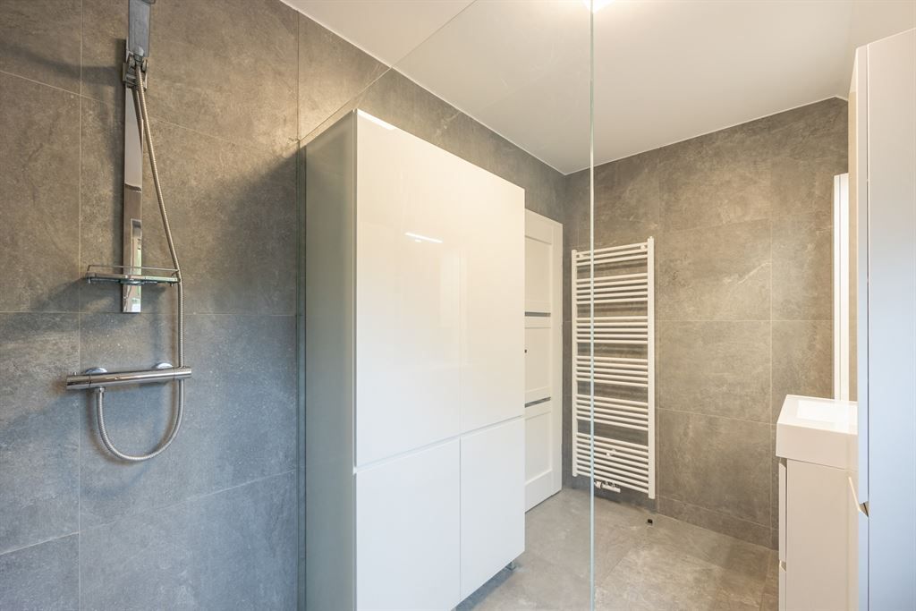 Energiezuininge woning in groene wijk foto 15