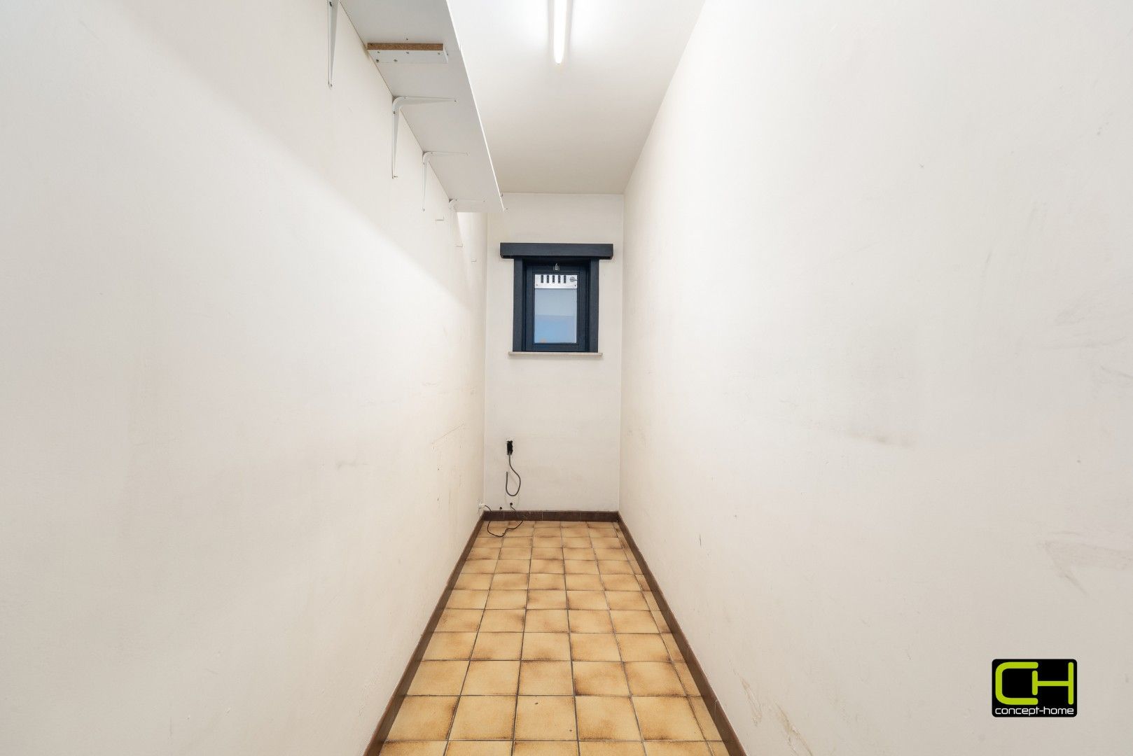 Bungalow woning met twee slaapkamers + bureaukamer te koop in Lievegem foto 9